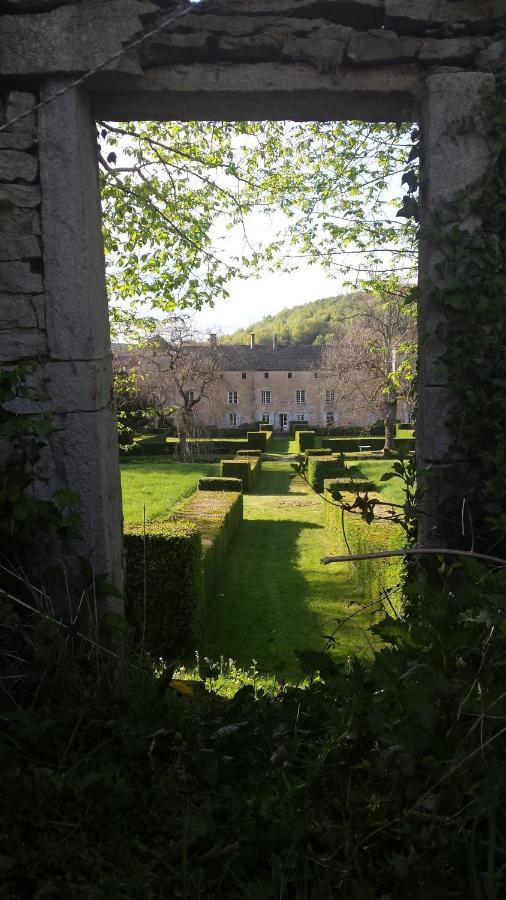Chateau D'Ozenay Luaran gambar